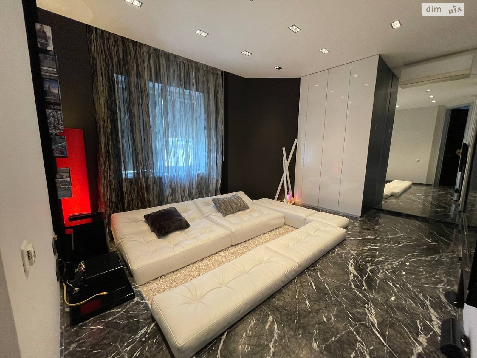 Продажа однокомнатной квартиры в Днепре, на спуск Крутогорная 33, район Парк Шевченко фото 1