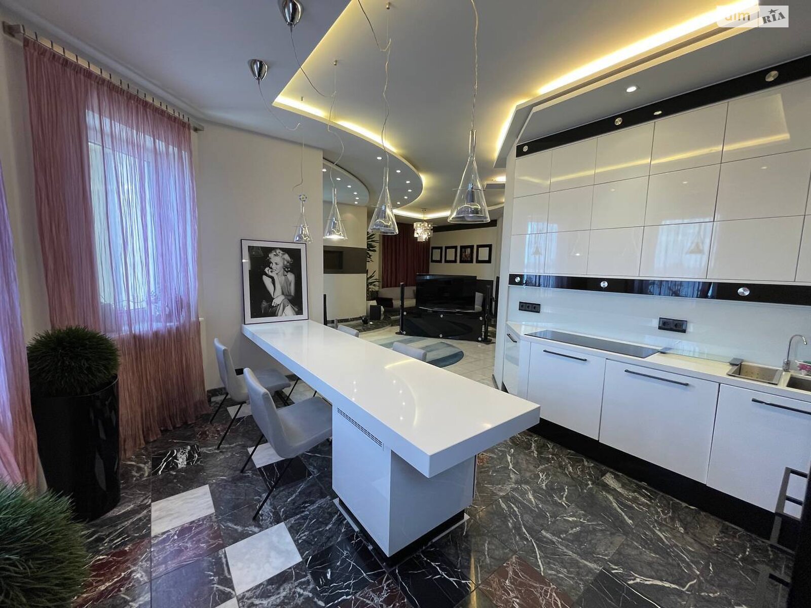 Продажа однокомнатной квартиры в Днепре, на спуск Крутогорная 33, район Парк Шевченко фото 1