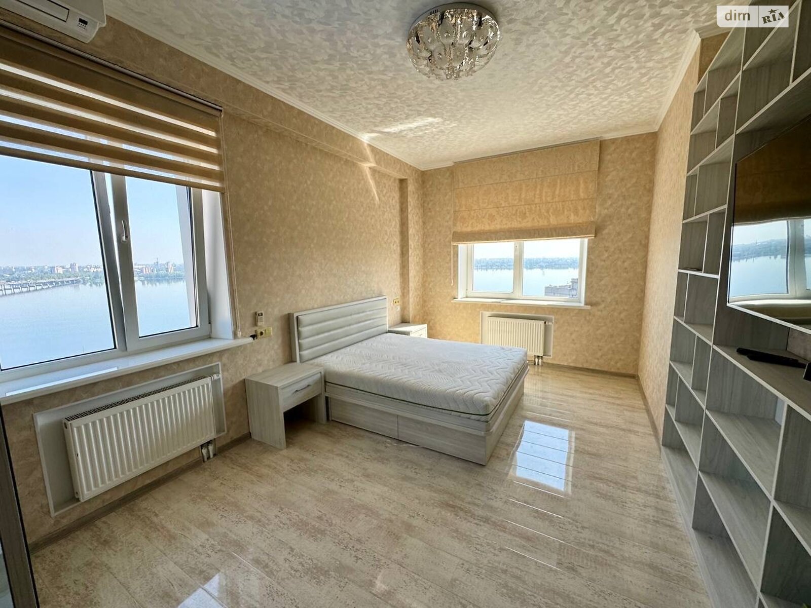 Продажа трехкомнатной квартиры в Днепре, на спуск Крутогорный 28 корпус 4, район Парк Шевченко фото 1