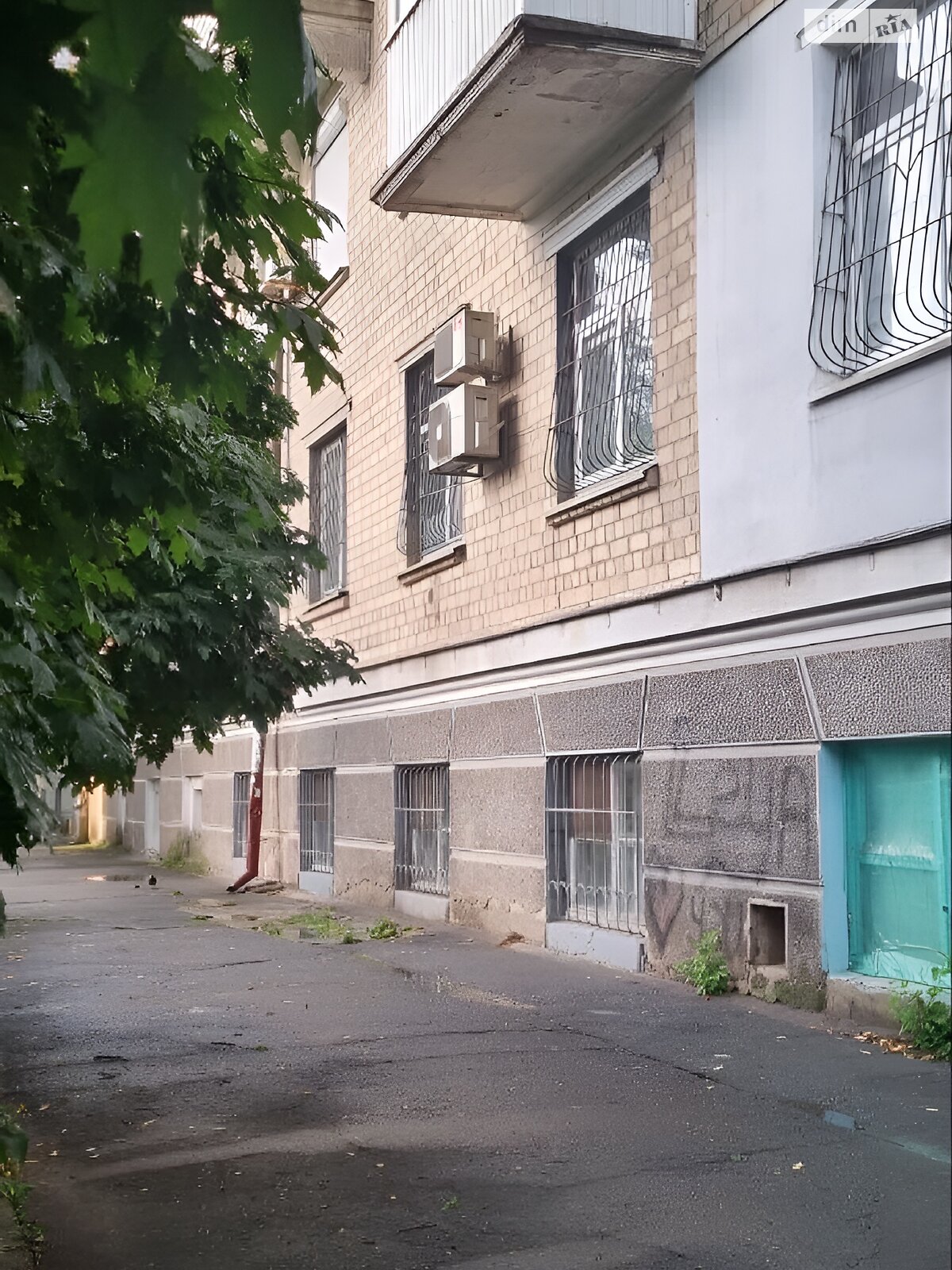 Продаж трикімнатної квартири в Дніпрі, на пров. Макаревського Феодосія 4, район Соборний фото 1 Продаж трикімнатної квартири в Дніпрі, на пров. Макаревського Феодосія 4, район Соборний фото 1