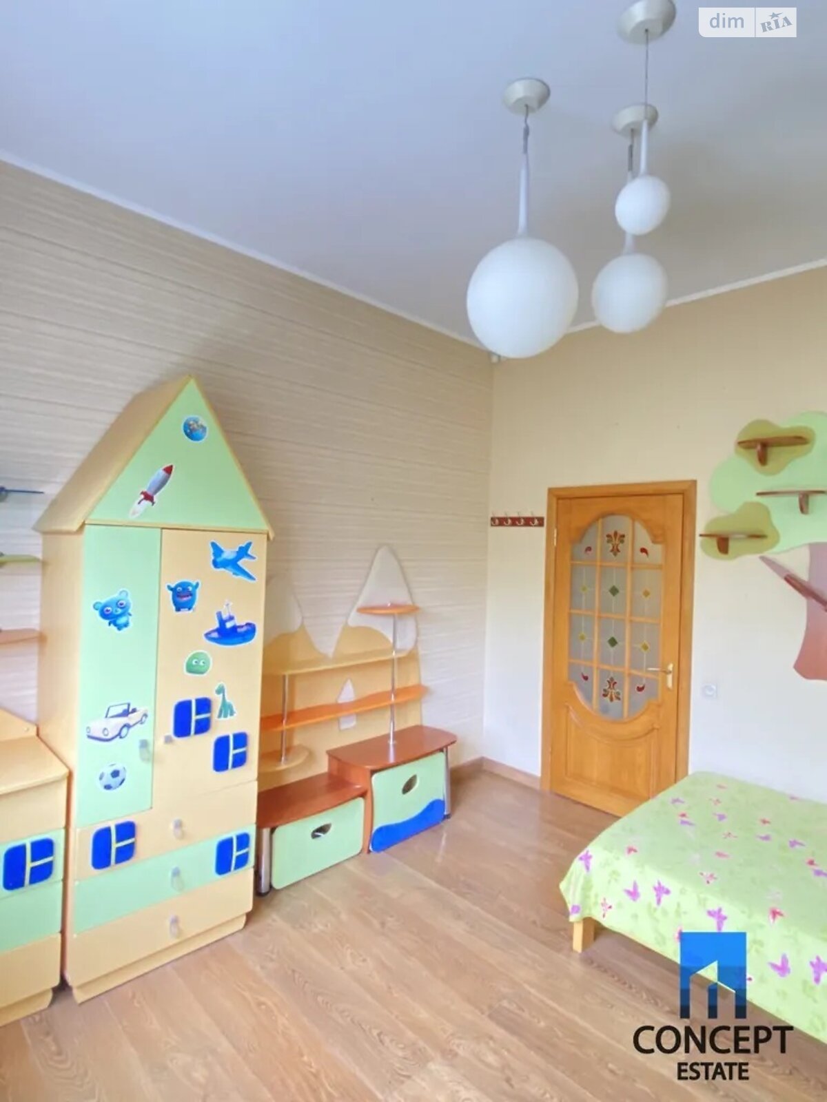 Продаж чотирикімнатної квартири в Дніпрі, на пл. Соборна 7, район Парк Шевченка фото 1 Продаж чотирикімнатної квартири в Дніпрі, на пл. Соборна 7, район Парк Шевченка фото 1