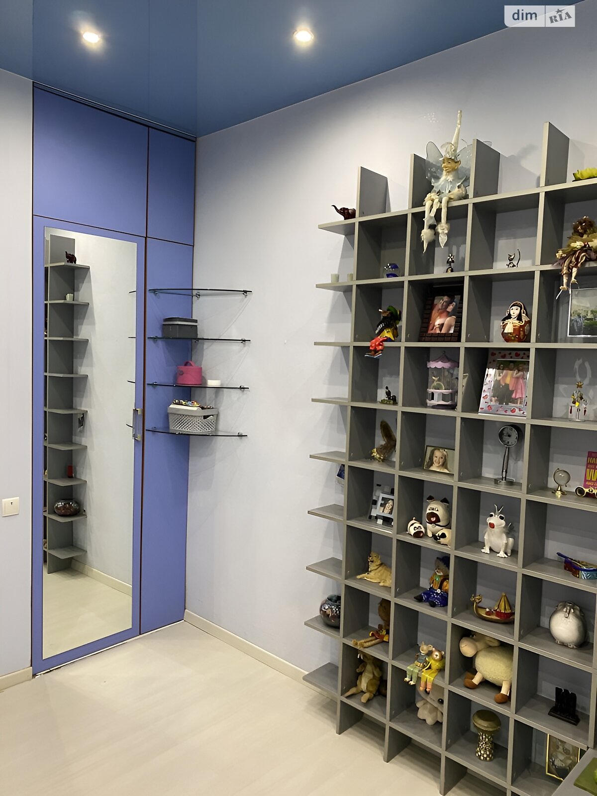 Продажа трехкомнатной квартиры в Днепре, на пл. Успенская 7, кв. 16, район Парк Шевченко фото 1 Продажа трехкомнатной квартиры в Днепре, на пл. Успенская 7, кв. 16, район Парк Шевченко фото 1