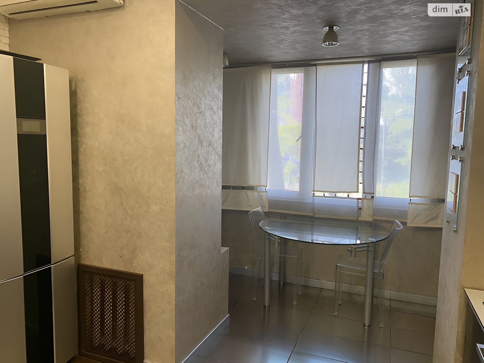 Продажа трехкомнатной квартиры в Днепре, на пл. Успенская 7, кв. 16, район Парк Шевченко фото 1 Продажа трехкомнатной квартиры в Днепре, на пл. Успенская 7, кв. 16, район Парк Шевченко фото 1
