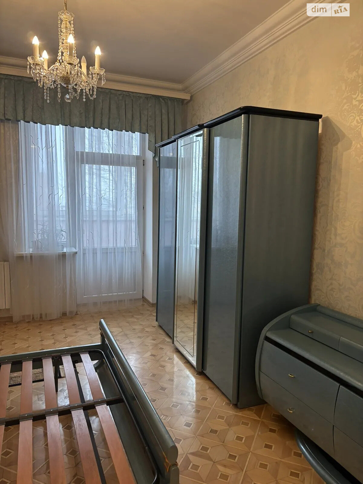 Продажа трехкомнатной квартиры в Днепре, на просп. Яворницкого Дмитрия 20, район Парк Шевченко фото 1 Продажа трехкомнатной квартиры в Днепре, на просп. Яворницкого Дмитрия 20, район Парк Шевченко фото 1