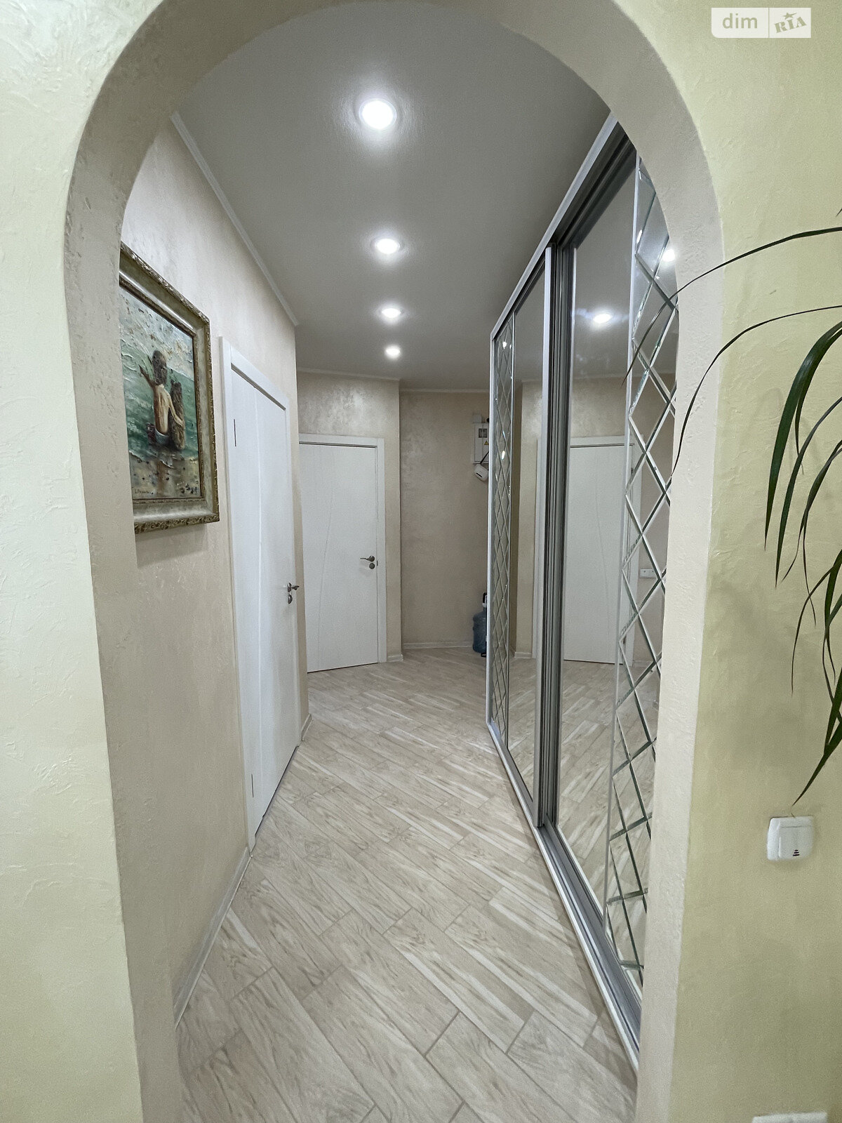 Продаж двокімнатної квартири в Дніпрі, на просп. Яворницького Дмитра 2, район Парк Шевченка фото 1