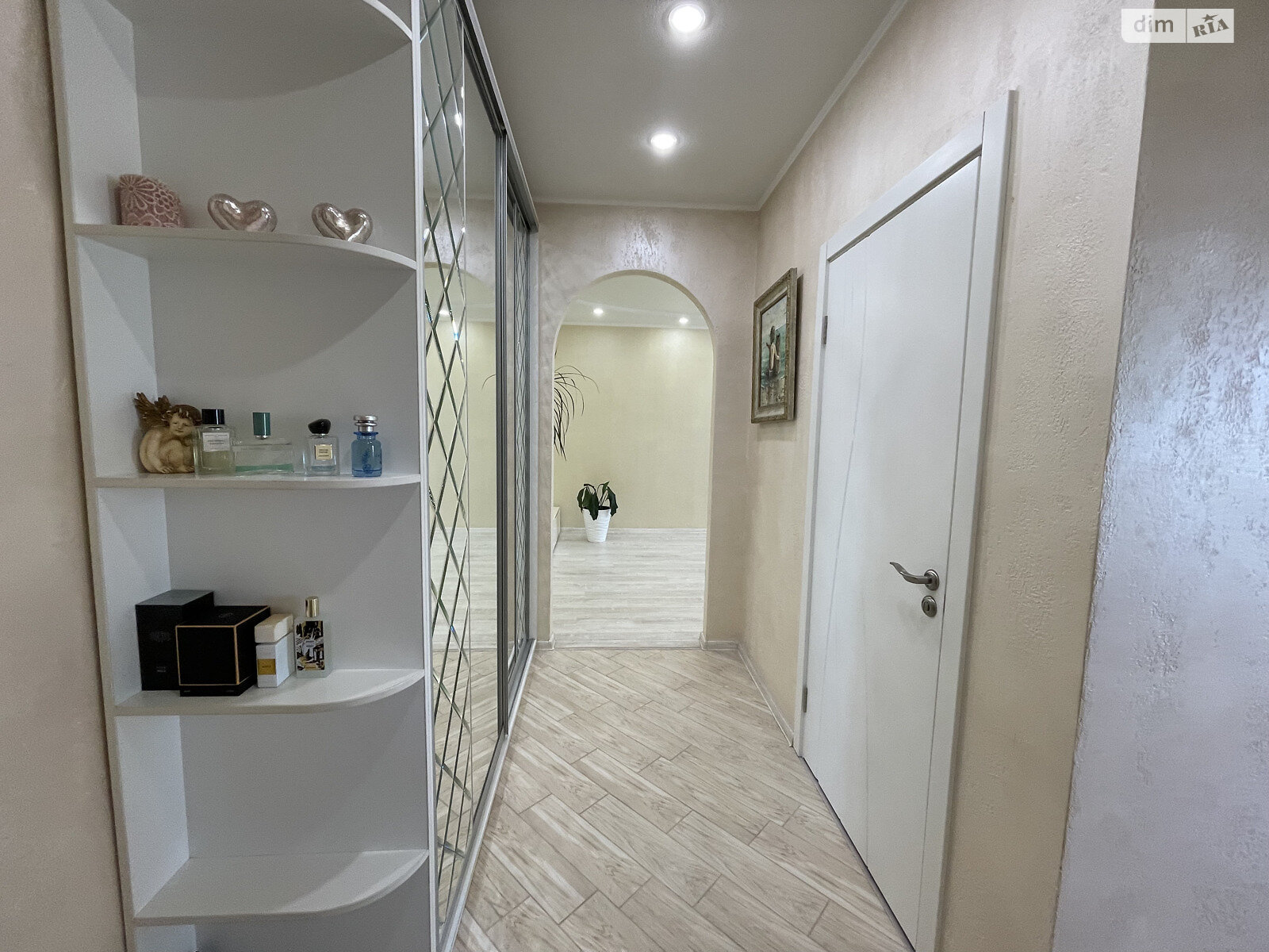 Продаж двокімнатної квартири в Дніпрі, на просп. Яворницького Дмитра 2, район Парк Шевченка фото 1