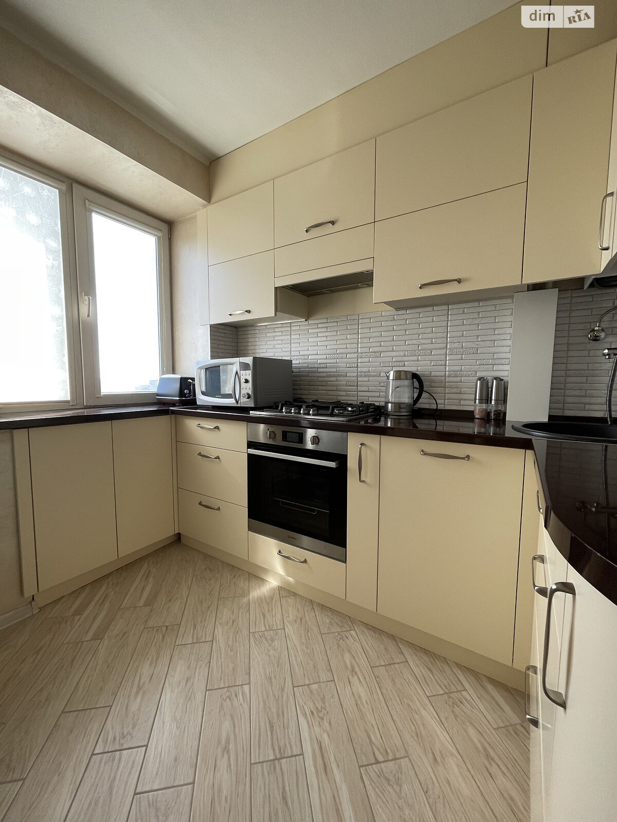 Продаж двокімнатної квартири в Дніпрі, на просп. Яворницького Дмитра 2, район Парк Шевченка фото 1