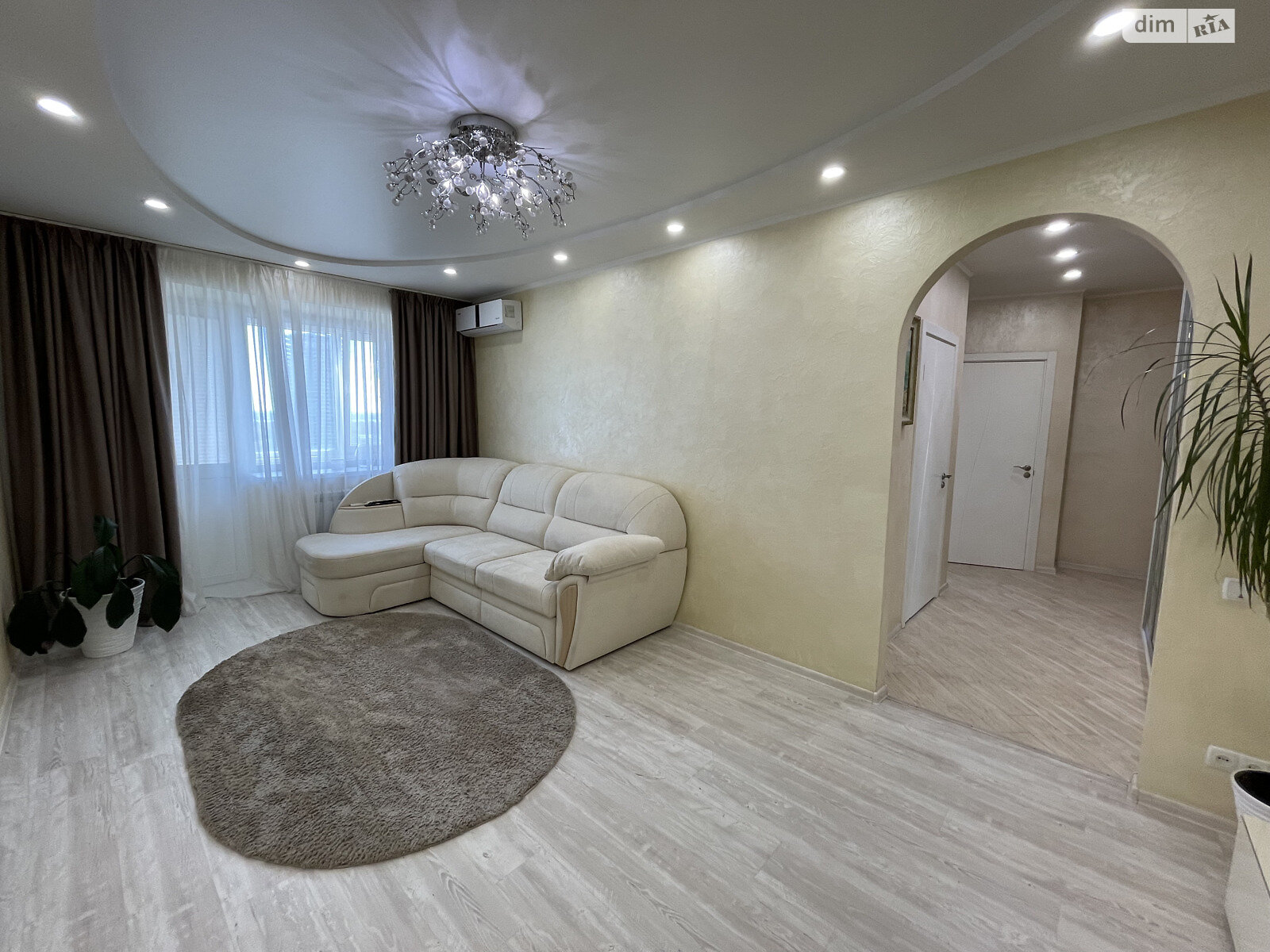 Продаж двокімнатної квартири в Дніпрі, на просп. Яворницького Дмитра 2, район Парк Шевченка фото 1