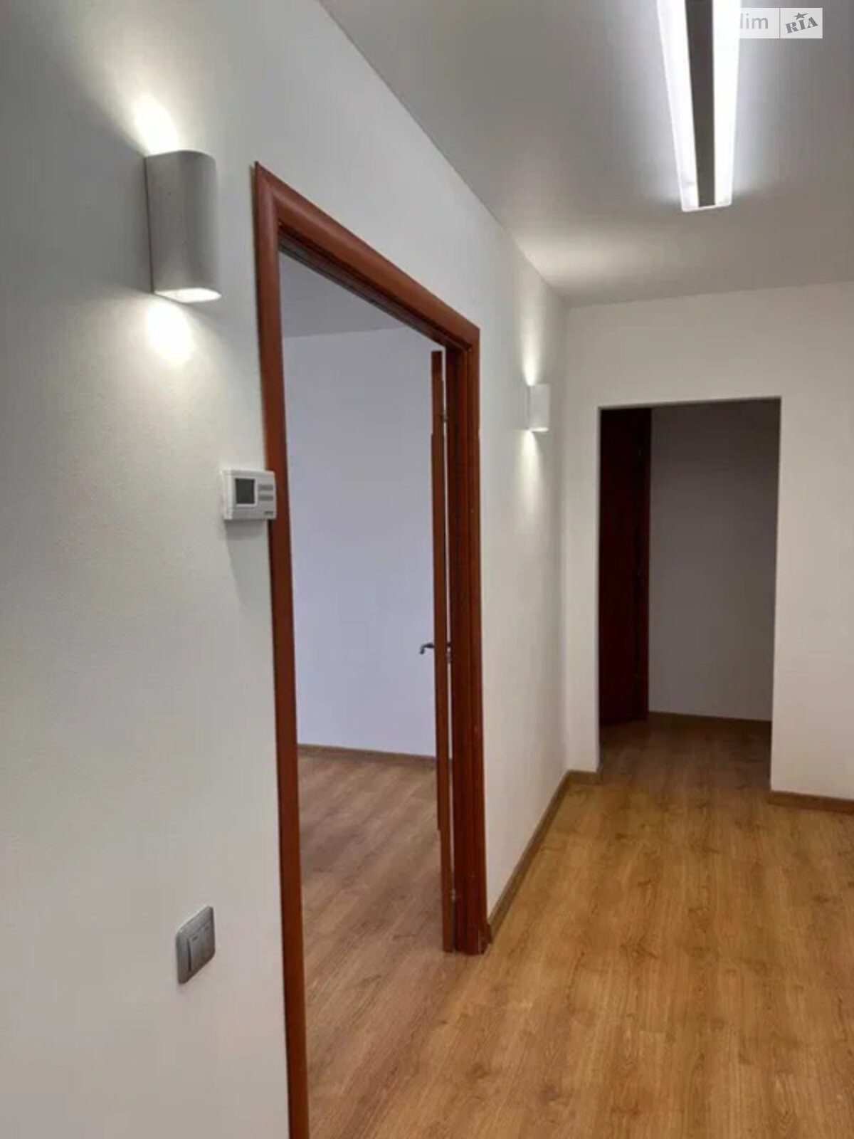 Продаж трикімнатної квартири в Дніпрі, на вул. Гідропаркова 1, район Парус фото 1 Продаж трикімнатної квартири в Дніпрі, на вул. Гідропаркова 1, район Парус фото 1
