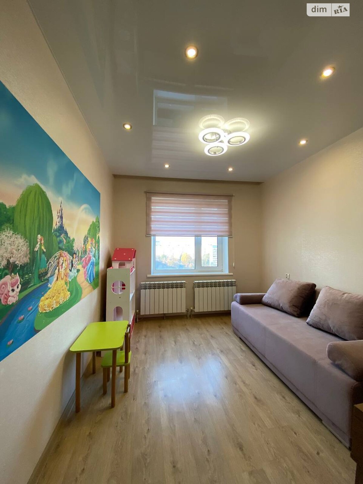 Продажа трехкомнатной квартиры в Днепре, на ул. Метростроевская 14, район Парус фото 1