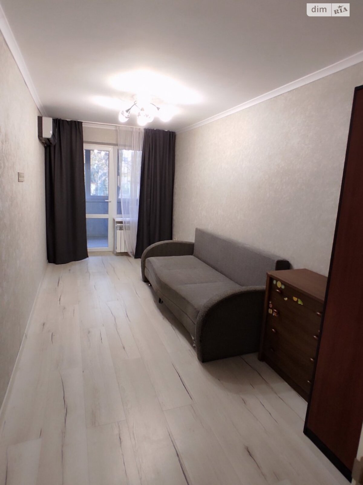 Продаж трикімнатної квартири в Дніпрі, на мас. Парус, район Новокодацький фото 1 Продаж трикімнатної квартири в Дніпрі, на мас. Парус, район Новокодацький фото 1