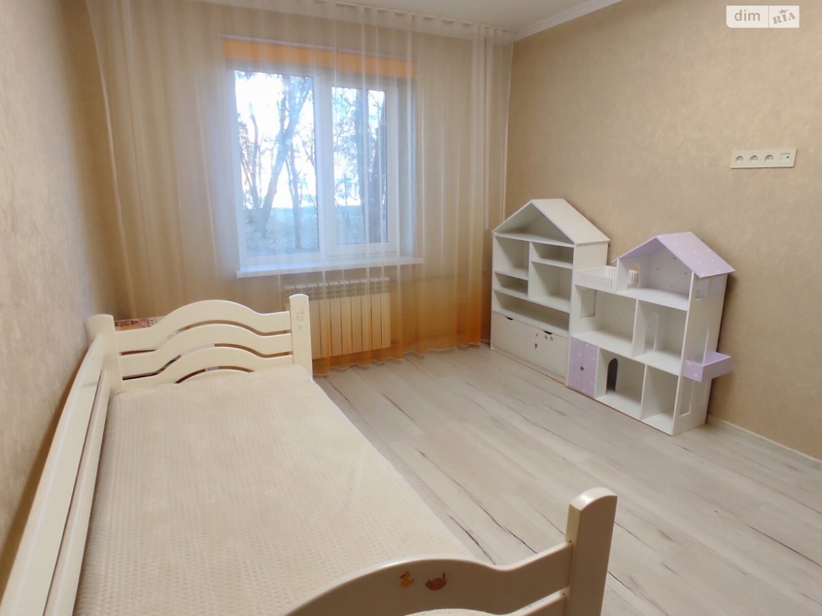 Продаж трикімнатної квартири в Дніпрі, на мас. Парус, район Новокодацький фото 1 Продаж трикімнатної квартири в Дніпрі, на мас. Парус, район Новокодацький фото 1