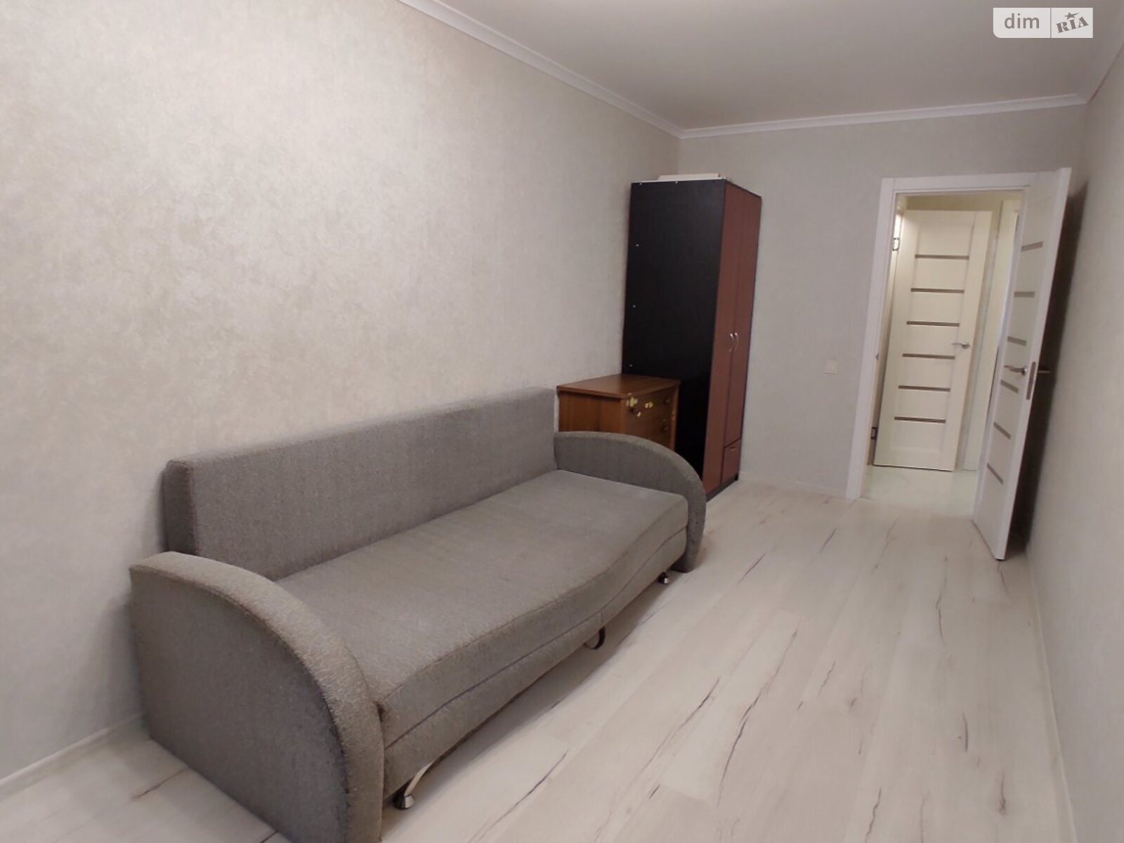 Продаж трикімнатної квартири в Дніпрі, на мас. Парус, район Новокодацький фото 1 Продаж трикімнатної квартири в Дніпрі, на мас. Парус, район Новокодацький фото 1