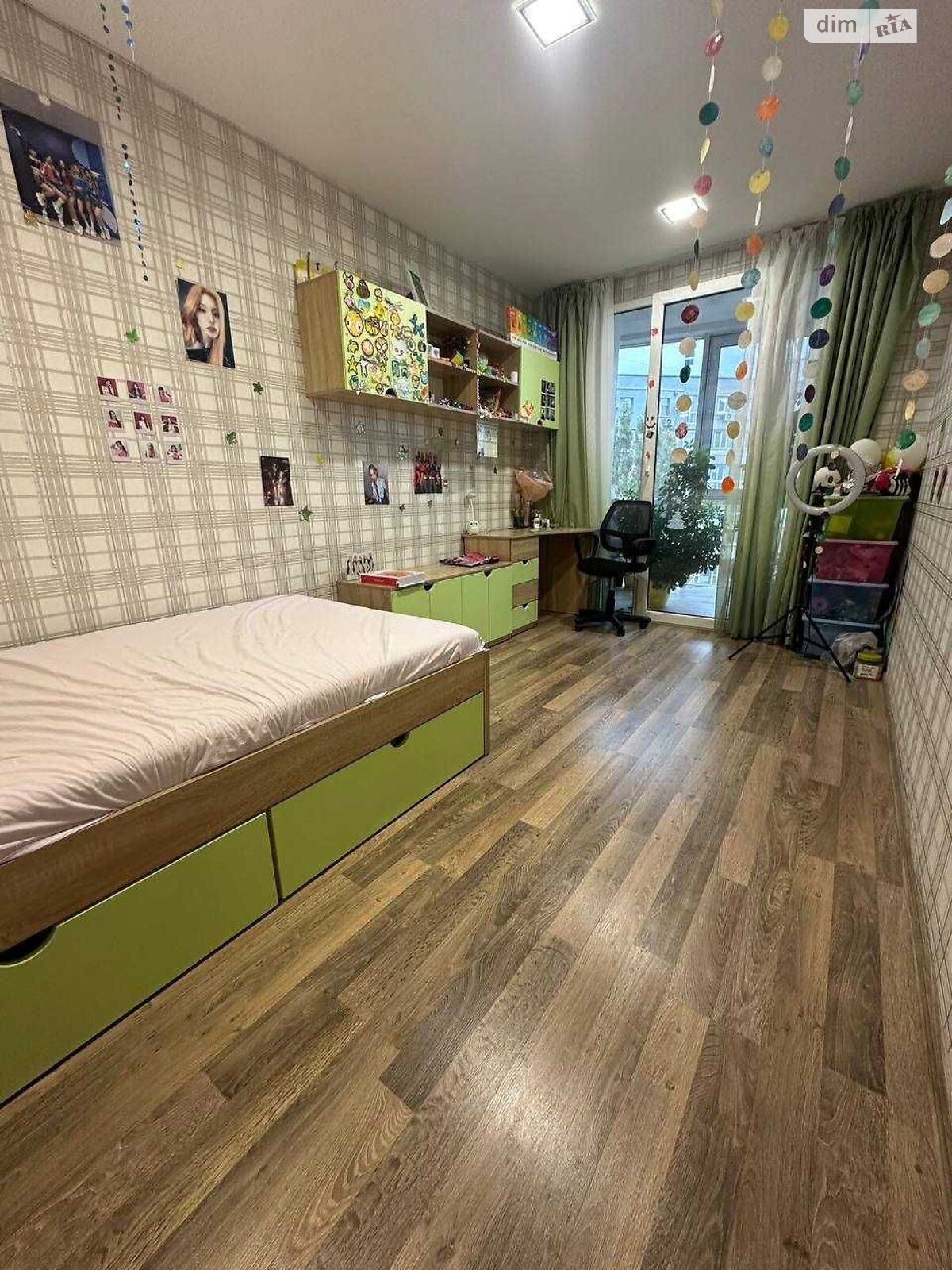 Продажа трехкомнатной квартиры в Днепре, на ул. Набережная Победы 62Б, район Победа-1 фото 1 Продажа трехкомнатной квартиры в Днепре, на ул. Набережная Победы 62Б, район Победа-1 фото 1