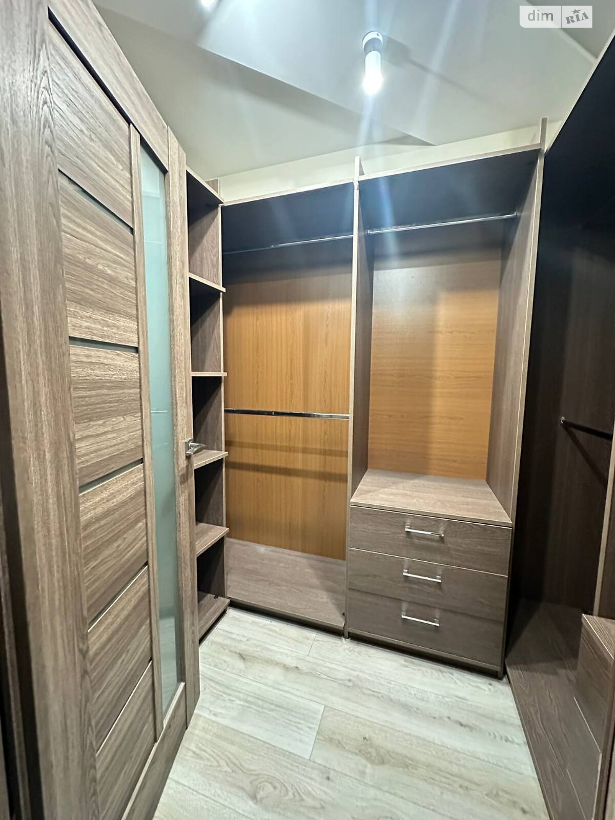 Продажа двухкомнатной квартиры в Днепре, на ул. Набережная Победы 62А, район Победа-1 фото 1 Продажа двухкомнатной квартиры в Днепре, на ул. Набережная Победы 62А, район Победа-1 фото 1