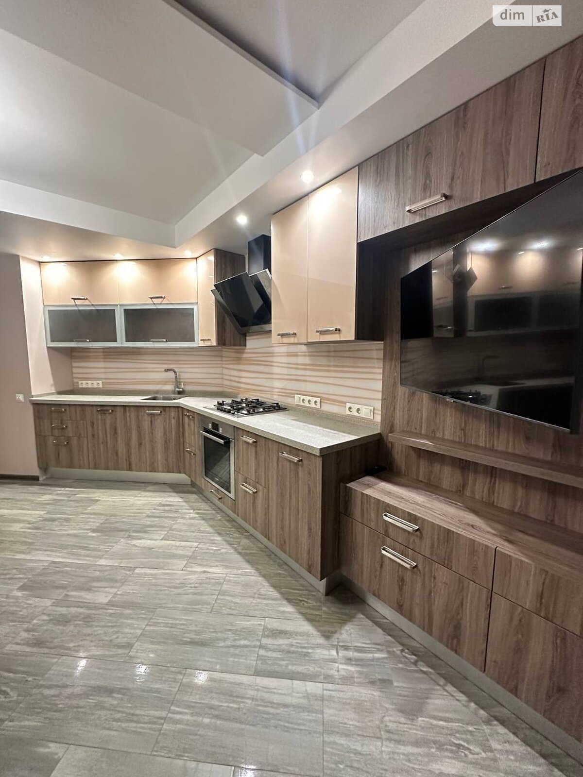 Продажа двухкомнатной квартиры в Днепре, на ул. Набережная Победы 62А, район Победа-1 фото 1 Продажа двухкомнатной квартиры в Днепре, на ул. Набережная Победы 62А, район Победа-1 фото 1