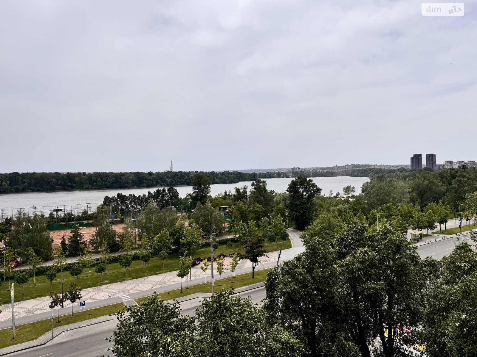 Продаж п`ятикімнатної квартири в Дніпрі, на вул. Набережна Перемоги, район Перемога-2 фото 1 Продаж п`ятикімнатної квартири в Дніпрі, на вул. Набережна Перемоги, район Перемога-2 фото 1