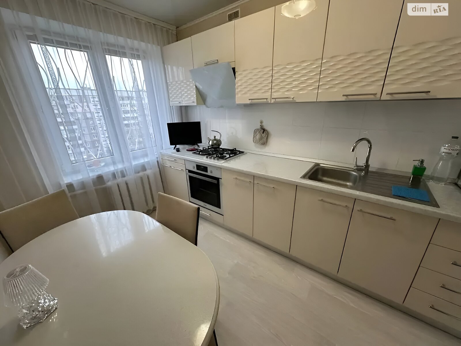 Продаж трикімнатної квартири в Дніпрі, на вул. Набережна Перемоги 108, район Перемога-3 фото 1 Продаж трикімнатної квартири в Дніпрі, на вул. Набережна Перемоги 108, район Перемога-3 фото 1