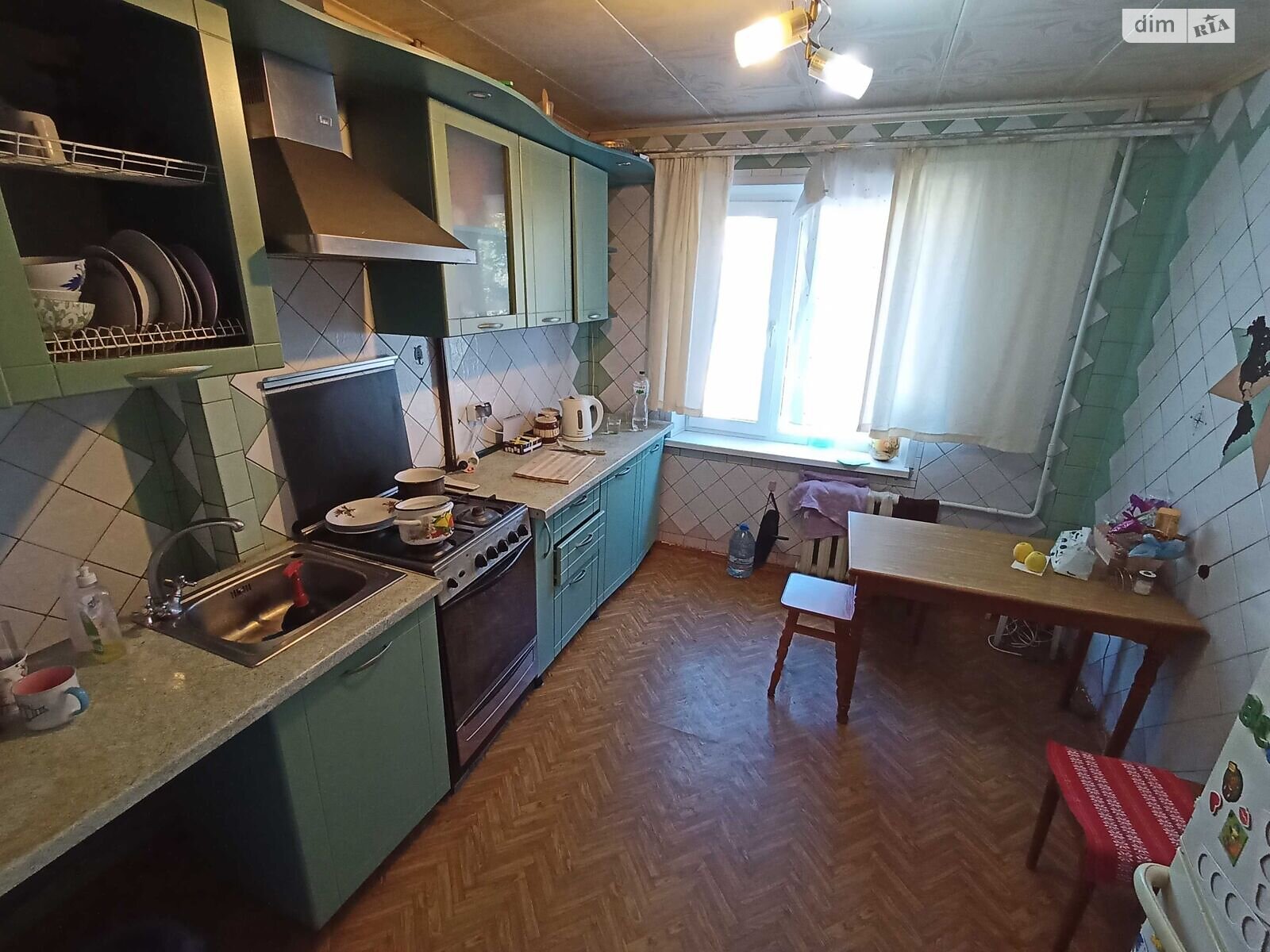 Продажа трехкомнатной квартиры в Днепре, на просп. Героев 12, район Победа-4 фото 1