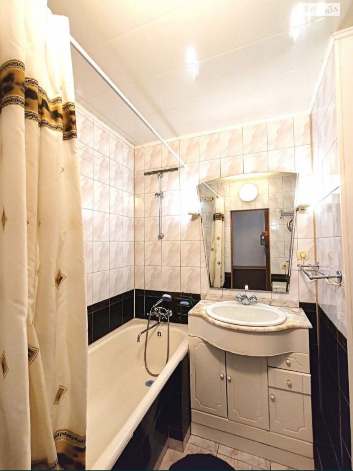 Продажа трехкомнатной квартиры в Днепре, на просп. Героев 4, район Победа-4 фото 1 Продажа трехкомнатной квартиры в Днепре, на просп. Героев 4, район Победа-4 фото 1