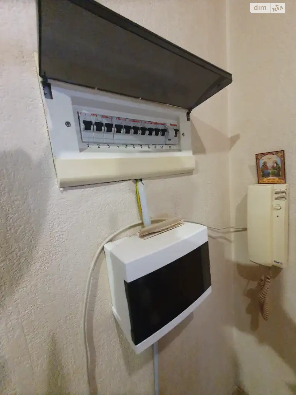 Продажа трехкомнатной квартиры в Днепре, на просп. Героев 18А, район Победа-4 фото 1