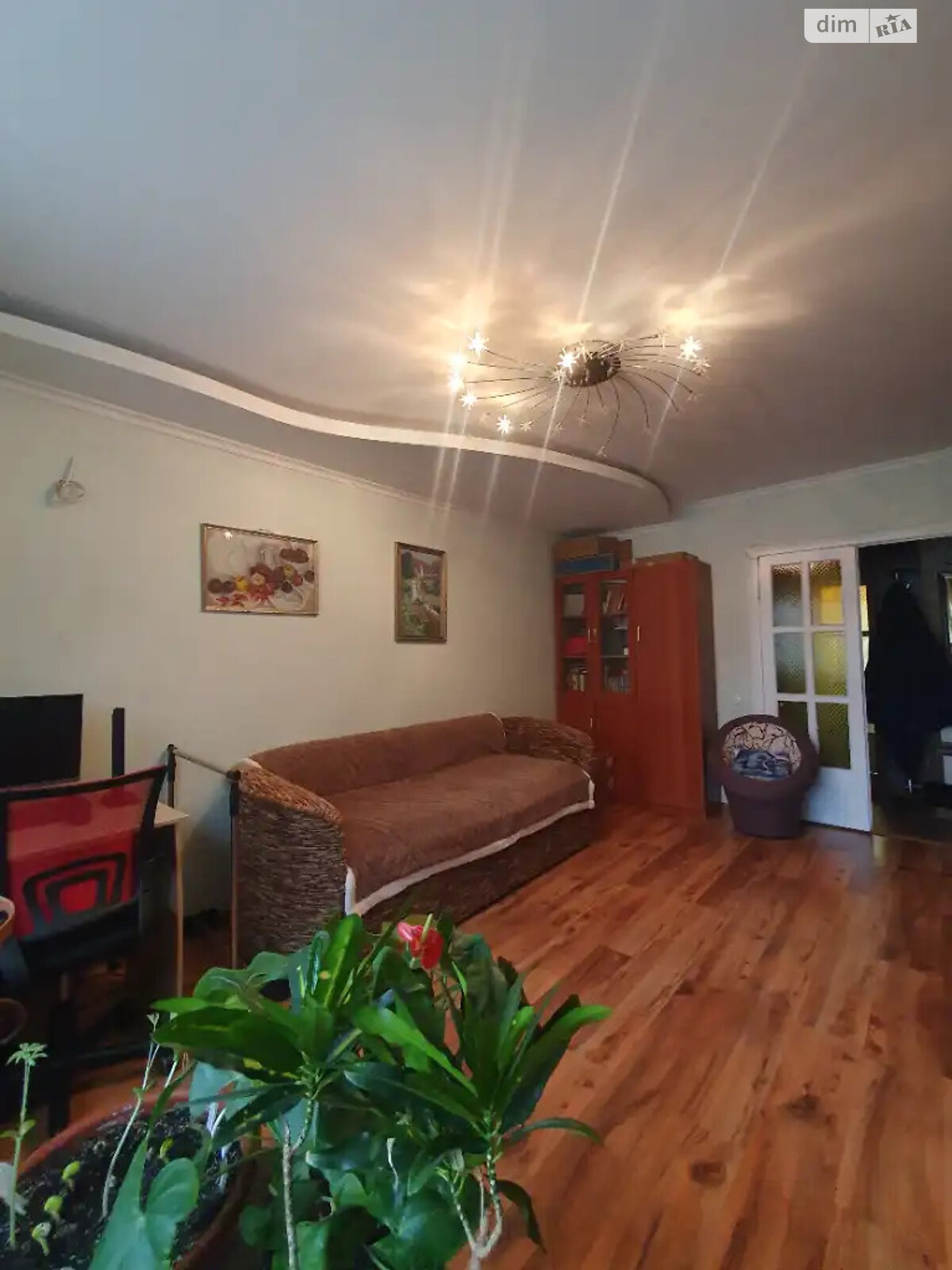 Продажа трехкомнатной квартиры в Днепре, на просп. Героев 18А, район Победа-4 фото 1