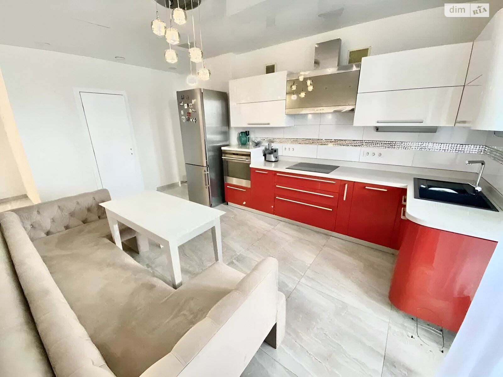 Продажа трехкомнатной квартиры в Днепре, на ул. Космическая, район Победа-4 фото 1 Продажа трехкомнатной квартиры в Днепре, на ул. Космическая, район Победа-4 фото 1