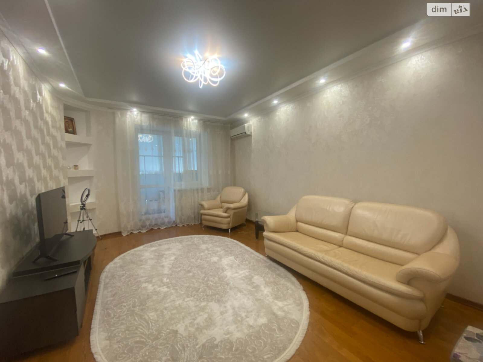 Продаж трикімнатної квартири в Дніпрі, на вул. Космічна 3А, район Перемога-4 фото 1 Продаж трикімнатної квартири в Дніпрі, на вул. Космічна 3А, район Перемога-4 фото 1