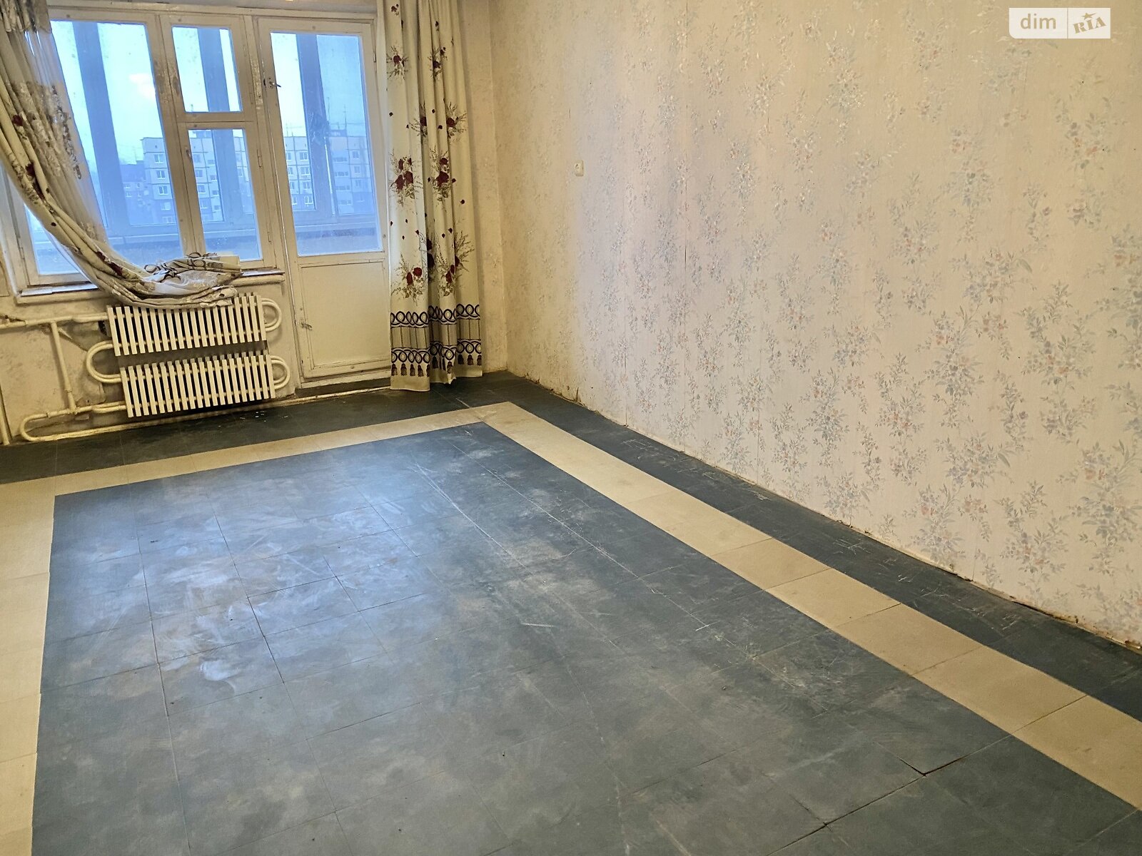 Продаж трикімнатної квартири в Дніпрі, на бул. Слави 14, район Перемога-4 фото 1 Продаж трикімнатної квартири в Дніпрі, на бул. Слави 14, район Перемога-4 фото 1