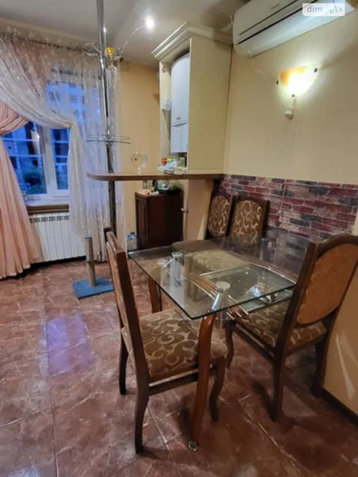 Продаж чотирикімнатної квартири в Дніпрі, на бул. Слави, район Перемога-4 фото 1 Продаж чотирикімнатної квартири в Дніпрі, на бул. Слави, район Перемога-4 фото 1