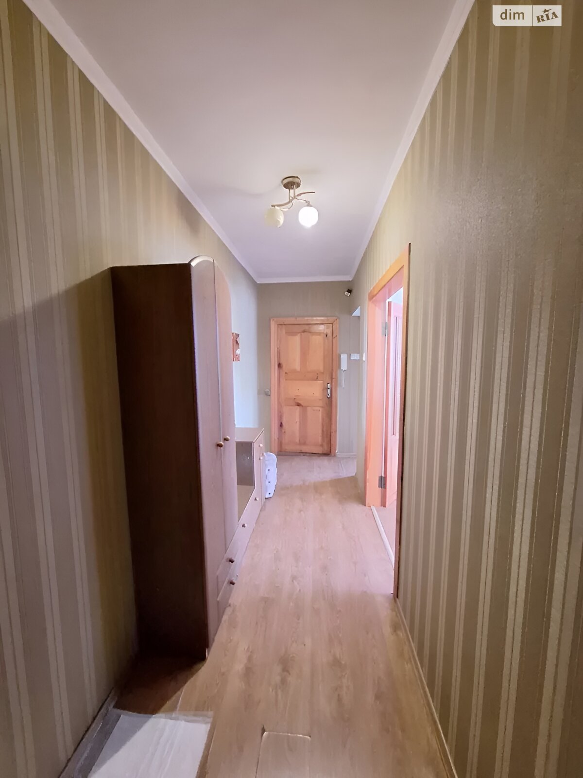 Продажа трехкомнатной квартиры в Днепре, на бул. Славы 22, район Победа-4 фото 1 Продажа трехкомнатной квартиры в Днепре, на бул. Славы 22, район Победа-4 фото 1