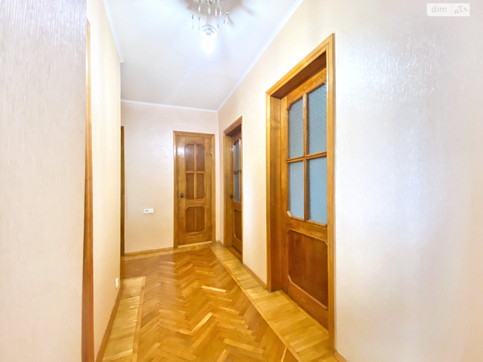 Продажа трехкомнатной квартиры в Днепре, на бул. Славы, район Соборный фото 1