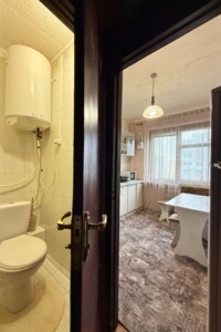 Продажа двухкомнатной квартиры в Днепре, на бул. Славы 22, район Победа-4 фото 2