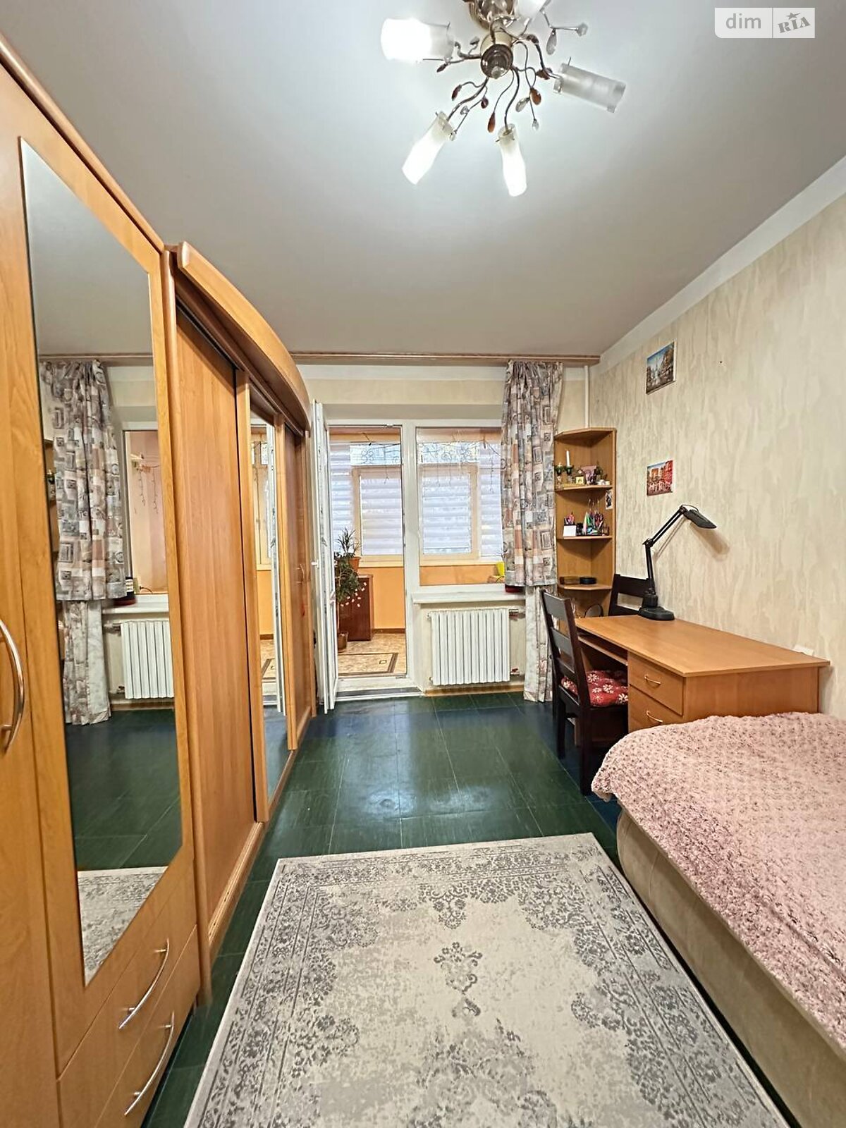 Продажа трехкомнатной квартиры в Днепре, на бул. Славы 14, район Победа-4 фото 1