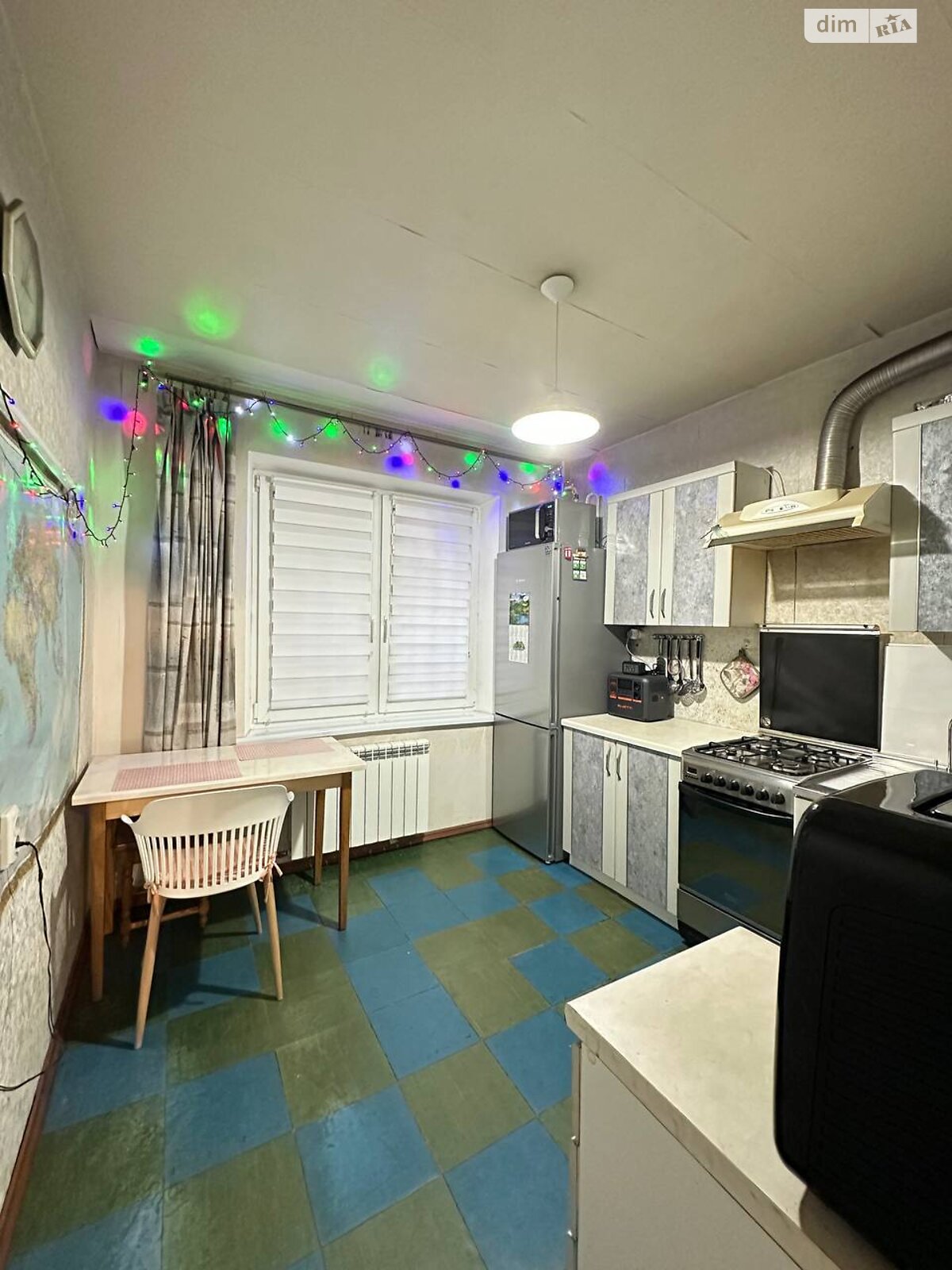 Продажа трехкомнатной квартиры в Днепре, на бул. Славы 14, район Победа-4 фото 1