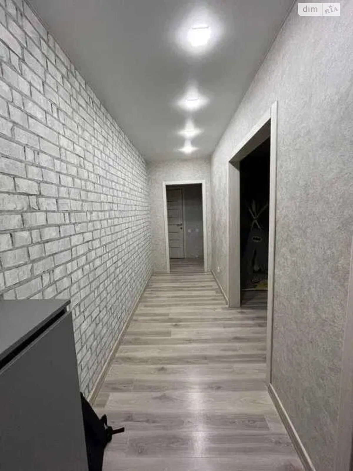 Продажа трехкомнатной квартиры в Днепре, на бул. Славы 18, район Победа-4 фото 1