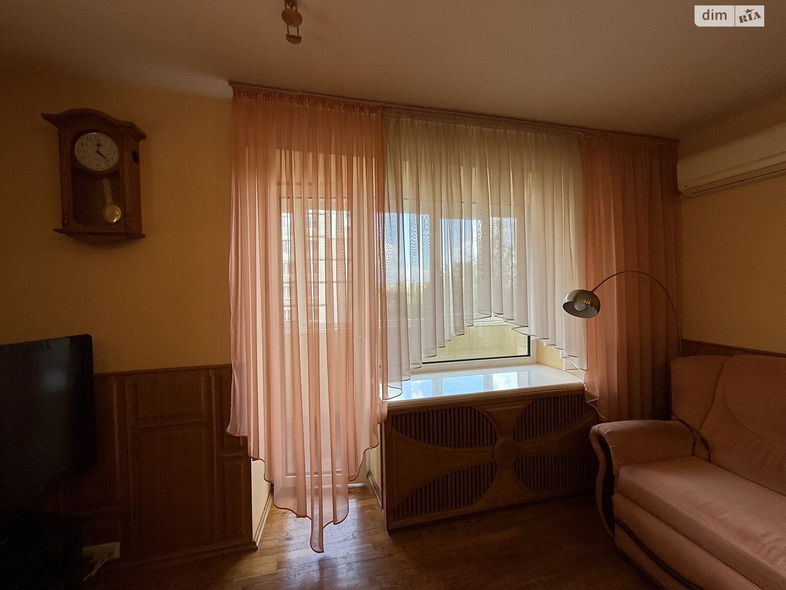 Продаж трикімнатної квартири в Дніпрі, на Ж/м Перемога, район Перемога-4 фото 1 Продаж трикімнатної квартири в Дніпрі, на Ж/м Перемога, район Перемога-4 фото 1