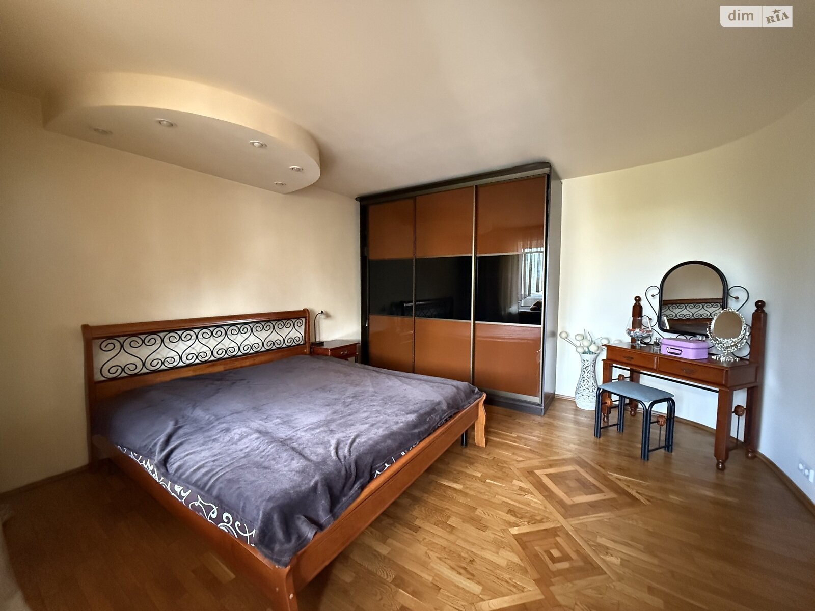 Продаж трикімнатної квартири в Дніпрі, на Ж/м Перемога, район Перемога-4 фото 1 Продаж трикімнатної квартири в Дніпрі, на Ж/м Перемога, район Перемога-4 фото 1