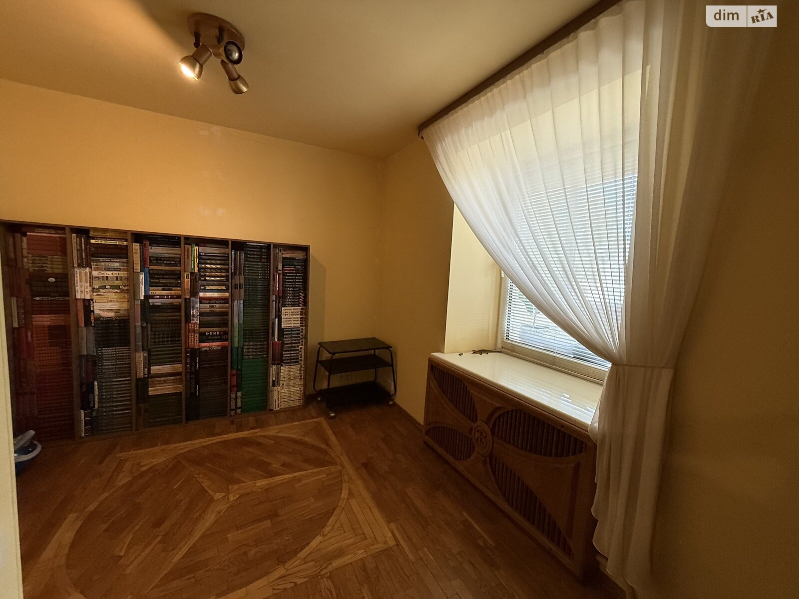 Продаж трикімнатної квартири в Дніпрі, на Ж/м Перемога, район Перемога-4 фото 1 Продаж трикімнатної квартири в Дніпрі, на Ж/м Перемога, район Перемога-4 фото 1