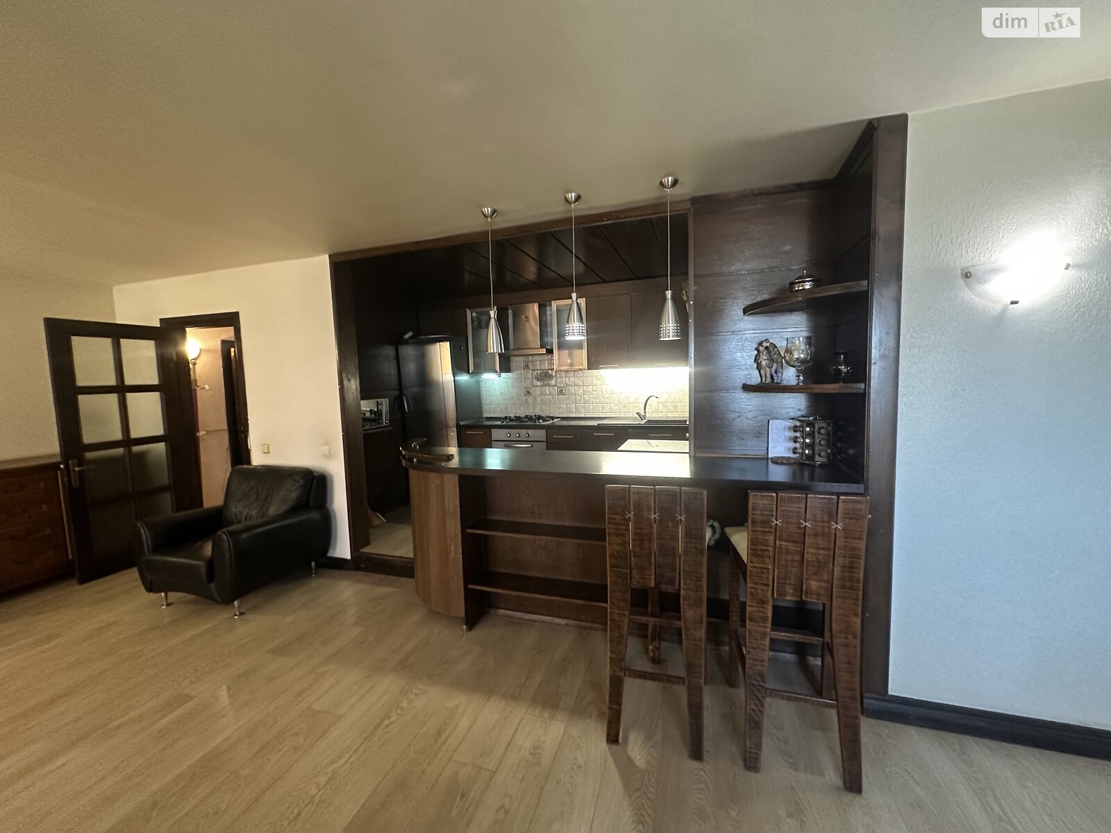 Продаж трикімнатної квартири в Дніпрі, на вул. Дорошенка Петра гетьмана 12, район Перемога-5 фото 1