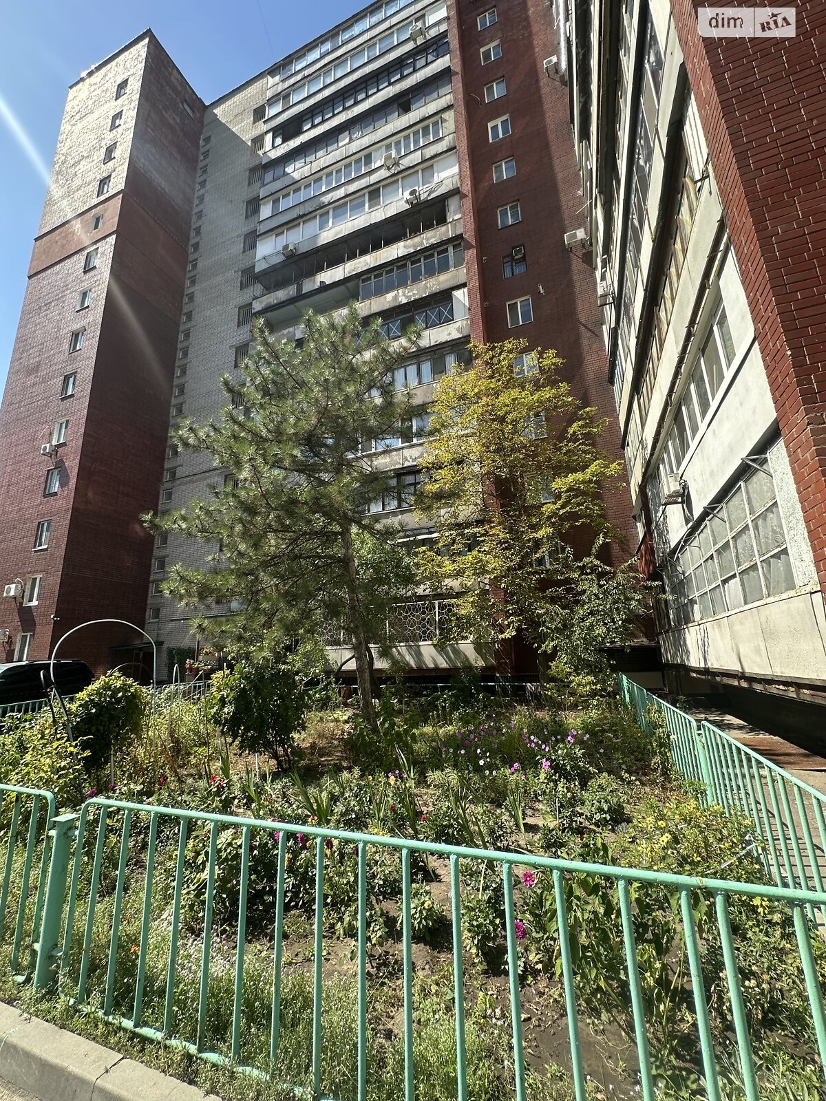 Продаж трикімнатної квартири в Дніпрі, на вул. Дорошенка Петра гетьмана 12, район Перемога-5 фото 1