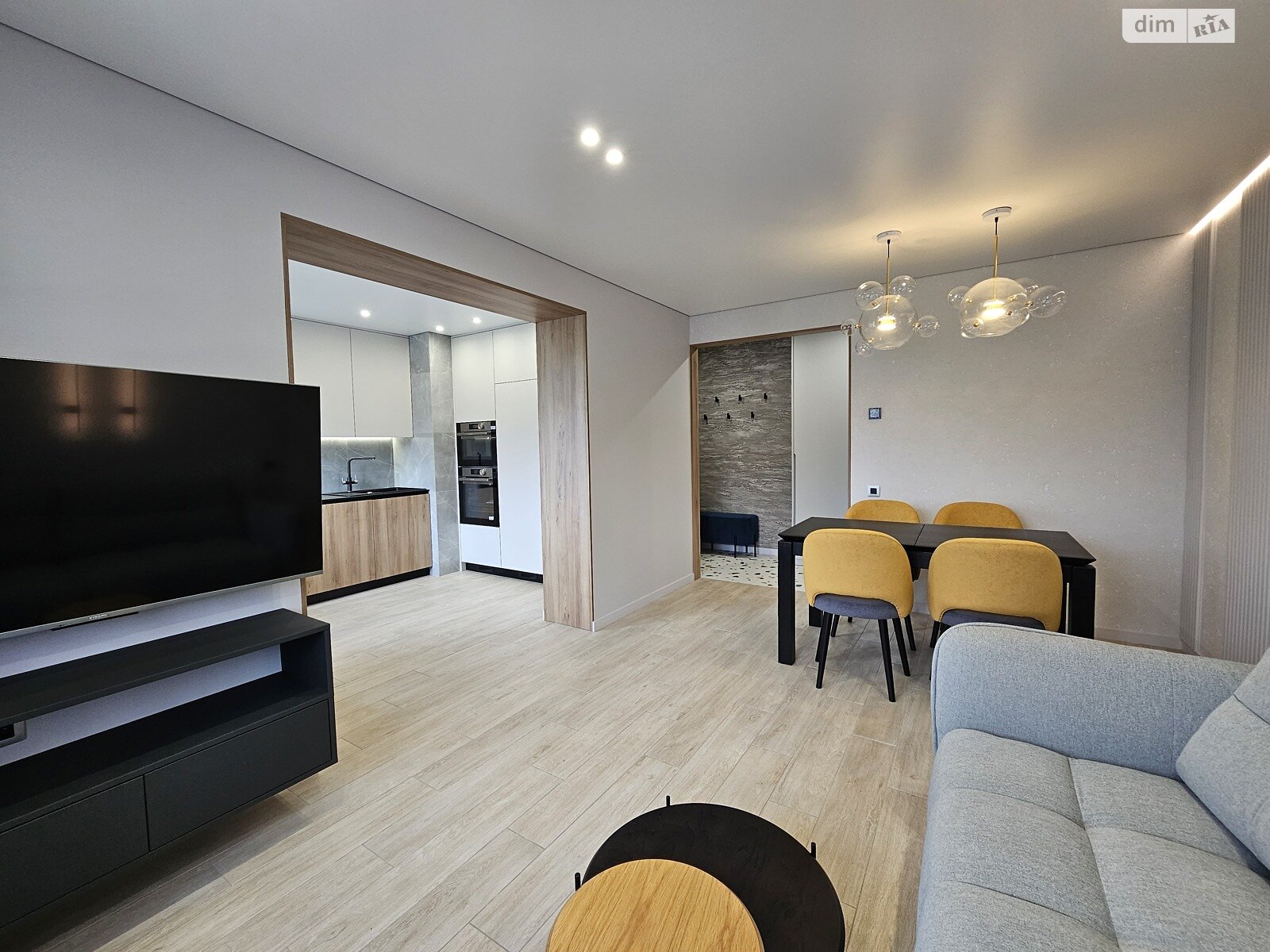 Продажа пятикомнатной квартиры в Днепре, на просп. Героев 19, кв. 160, район Победа-5 фото 1 Продажа пятикомнатной квартиры в Днепре, на просп. Героев 19, кв. 160, район Победа-5 фото 1