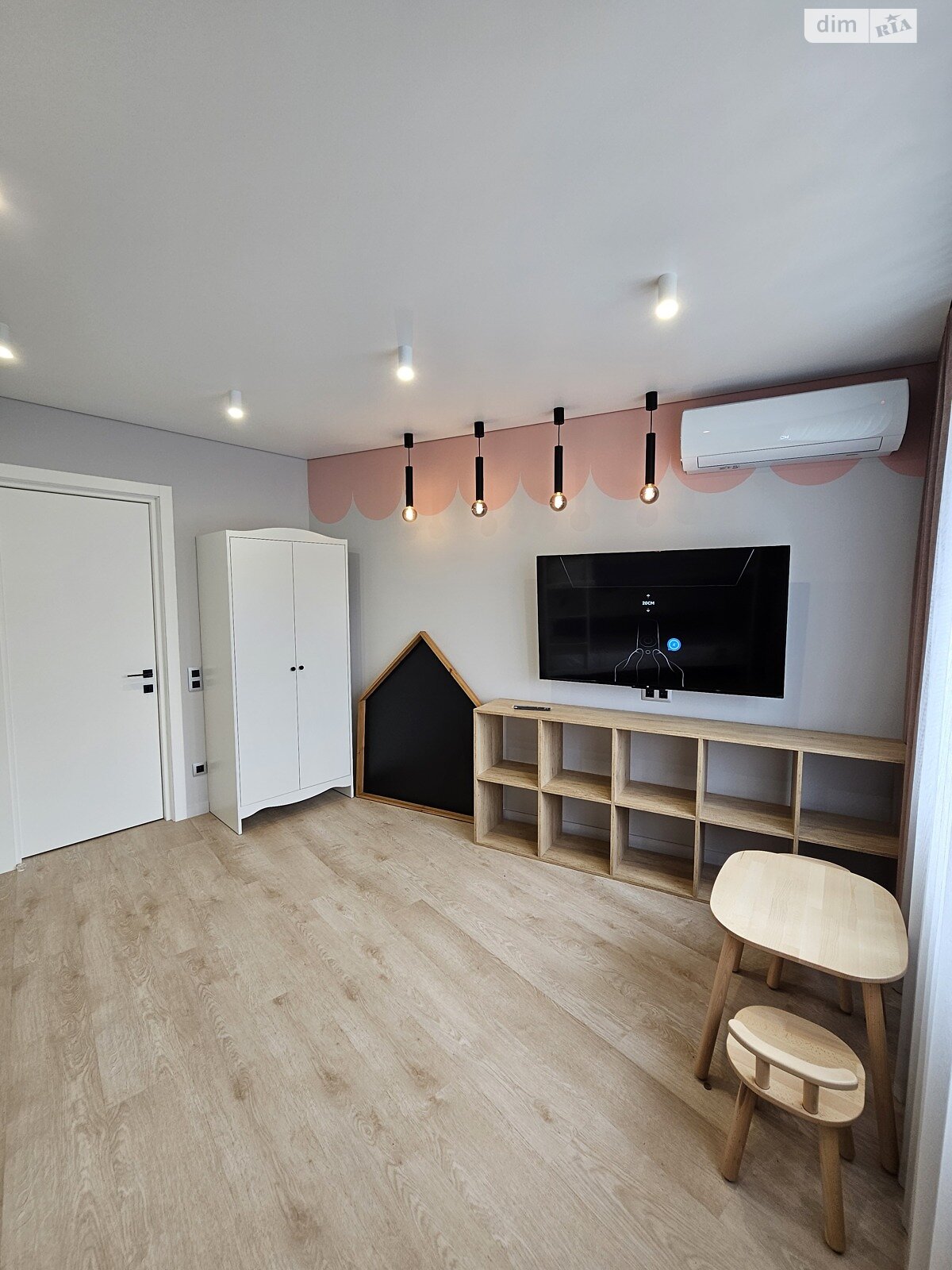 Продажа пятикомнатной квартиры в Днепре, на просп. Героев 19, кв. 160, район Победа-5 фото 1 Продажа пятикомнатной квартиры в Днепре, на просп. Героев 19, кв. 160, район Победа-5 фото 1