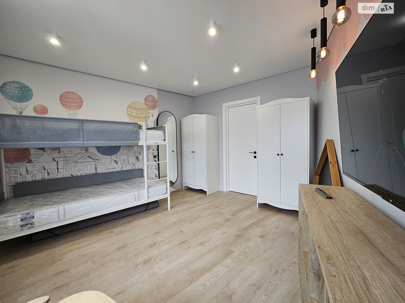 Продажа пятикомнатной квартиры в Днепре, на просп. Героев 19, кв. 160, район Победа-5 фото 1 Продажа пятикомнатной квартиры в Днепре, на просп. Героев 19, кв. 160, район Победа-5 фото 1
