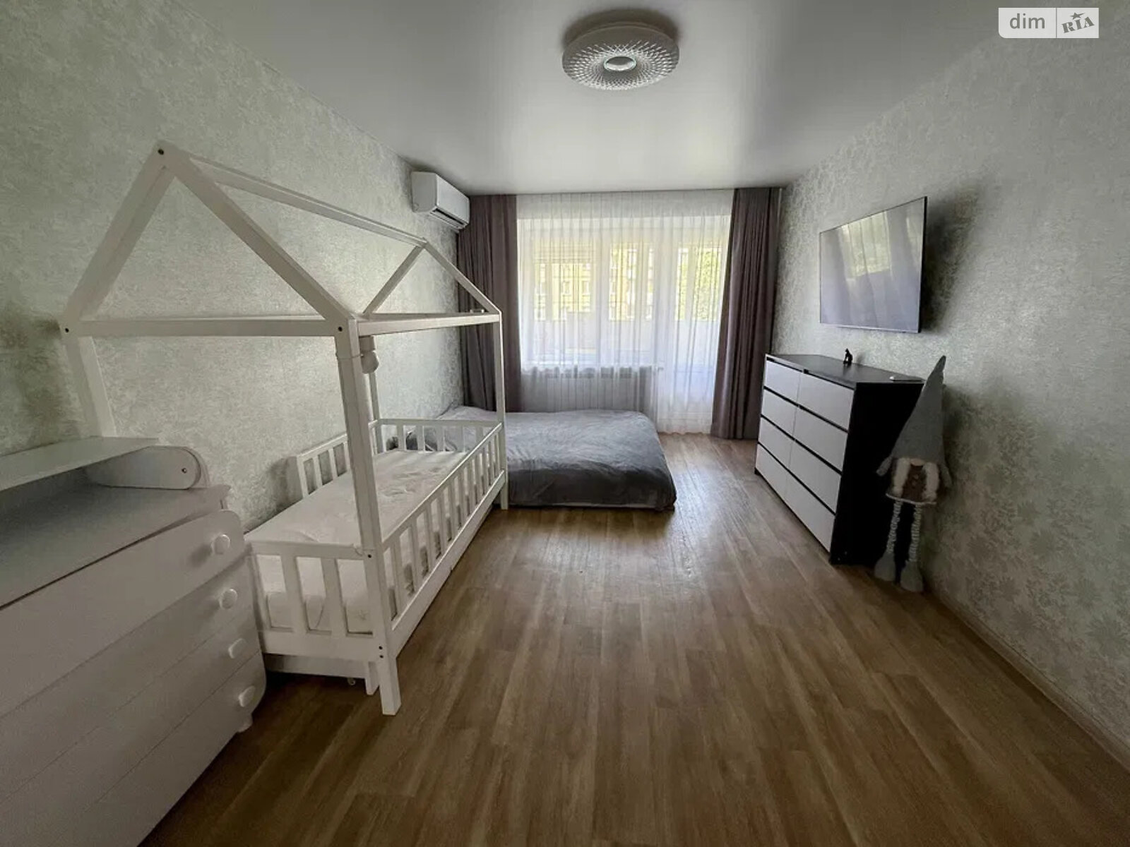 Продаж трикімнатної квартири в Дніпрі, на просп. Героїв 3, район Перемога-5 фото 1 Продаж трикімнатної квартири в Дніпрі, на просп. Героїв 3, район Перемога-5 фото 1