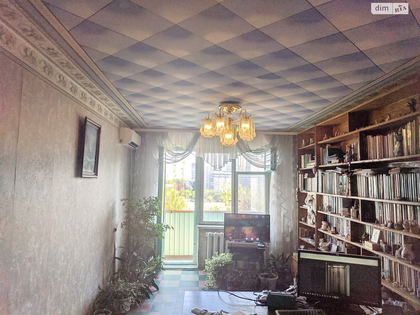 Продажа трехкомнатной квартиры в Днепре, на просп. Героев 9, район Победа-5 фото 1 Продажа трехкомнатной квартиры в Днепре, на просп. Героев 9, район Победа-5 фото 1