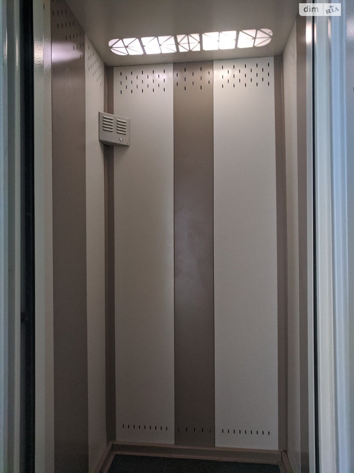 Продажа трехкомнатной квартиры в Днепре, на просп. Героев 9, район Победа-5 фото 1 Продажа трехкомнатной квартиры в Днепре, на просп. Героев 9, район Победа-5 фото 1