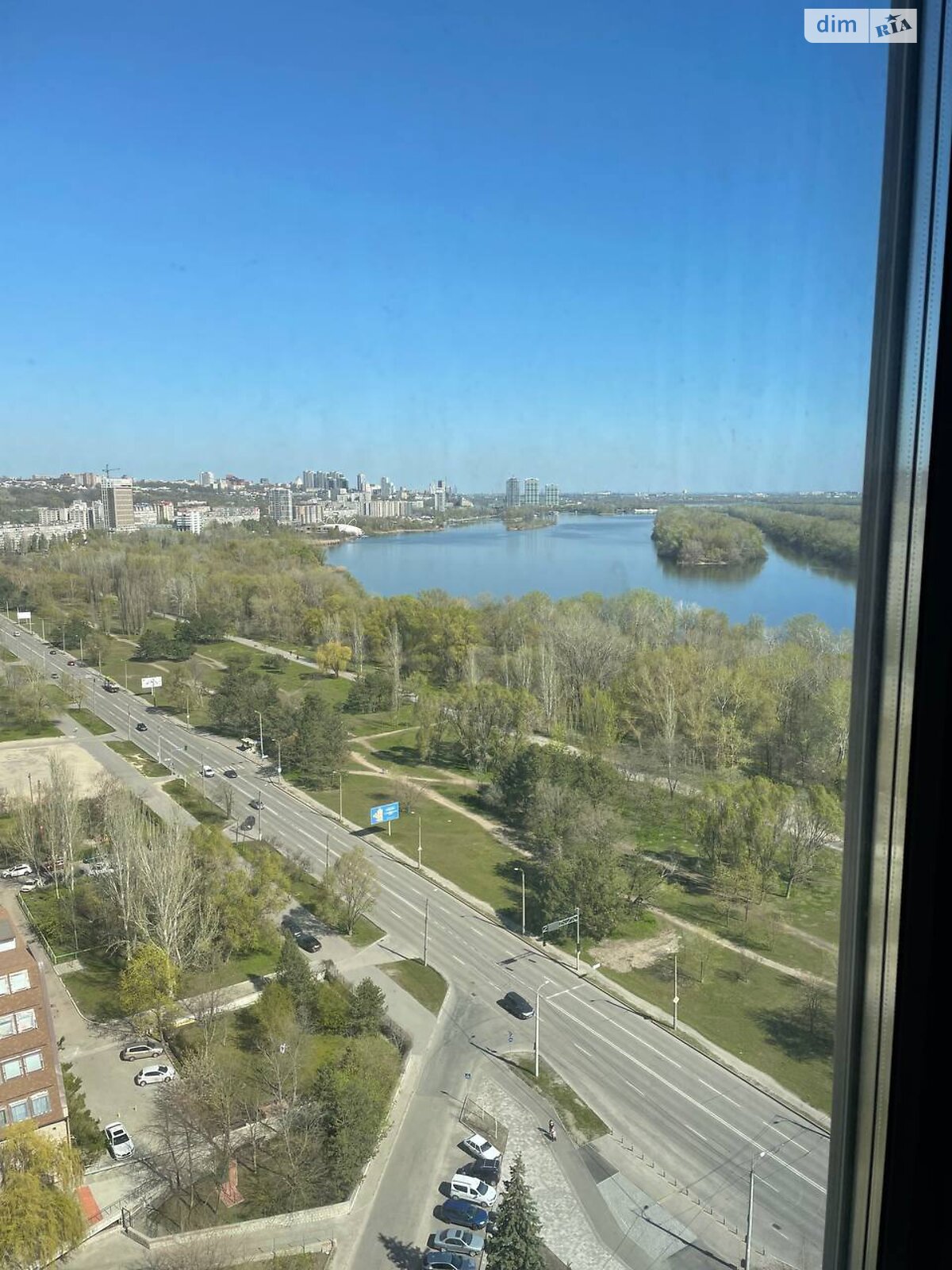 Продаж трикімнатної квартири в Дніпрі, на вул. Набережна Перемоги 128, район Перемога-5 фото 1 Продаж трикімнатної квартири в Дніпрі, на вул. Набережна Перемоги 128, район Перемога-5 фото 1