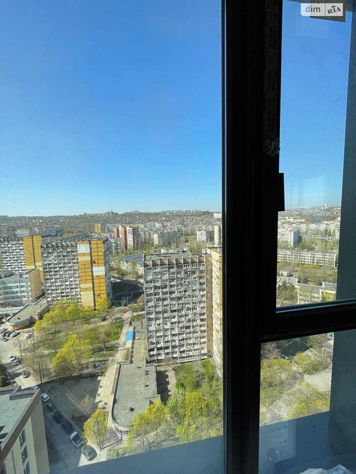 Продаж трикімнатної квартири в Дніпрі, на вул. Набережна Перемоги 128, район Перемога-5 фото 1 Продаж трикімнатної квартири в Дніпрі, на вул. Набережна Перемоги 128, район Перемога-5 фото 1