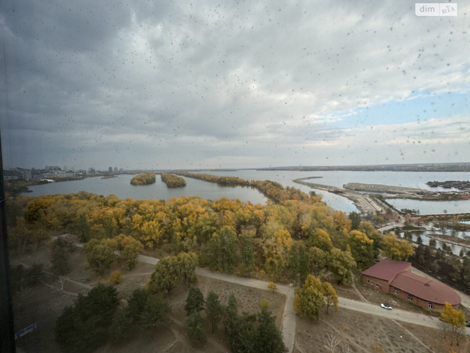 Продажа трехкомнатной квартиры в Днепре, на ул. Набережная Победы 128, район Победа-5 фото 1